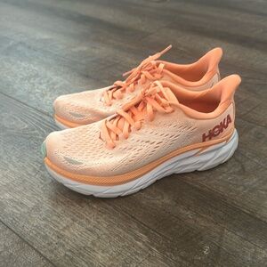 Hoka ONE ONE